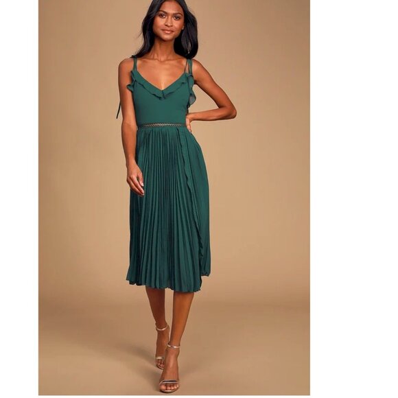 Never a Dull Moment Emerald Green Tie-Strap Pleated Midi Dress Size XXS New NWT - Picture 3 of 11